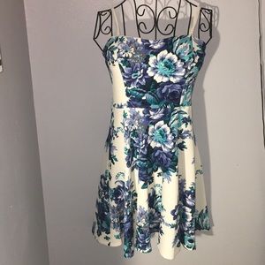Foral mini dress